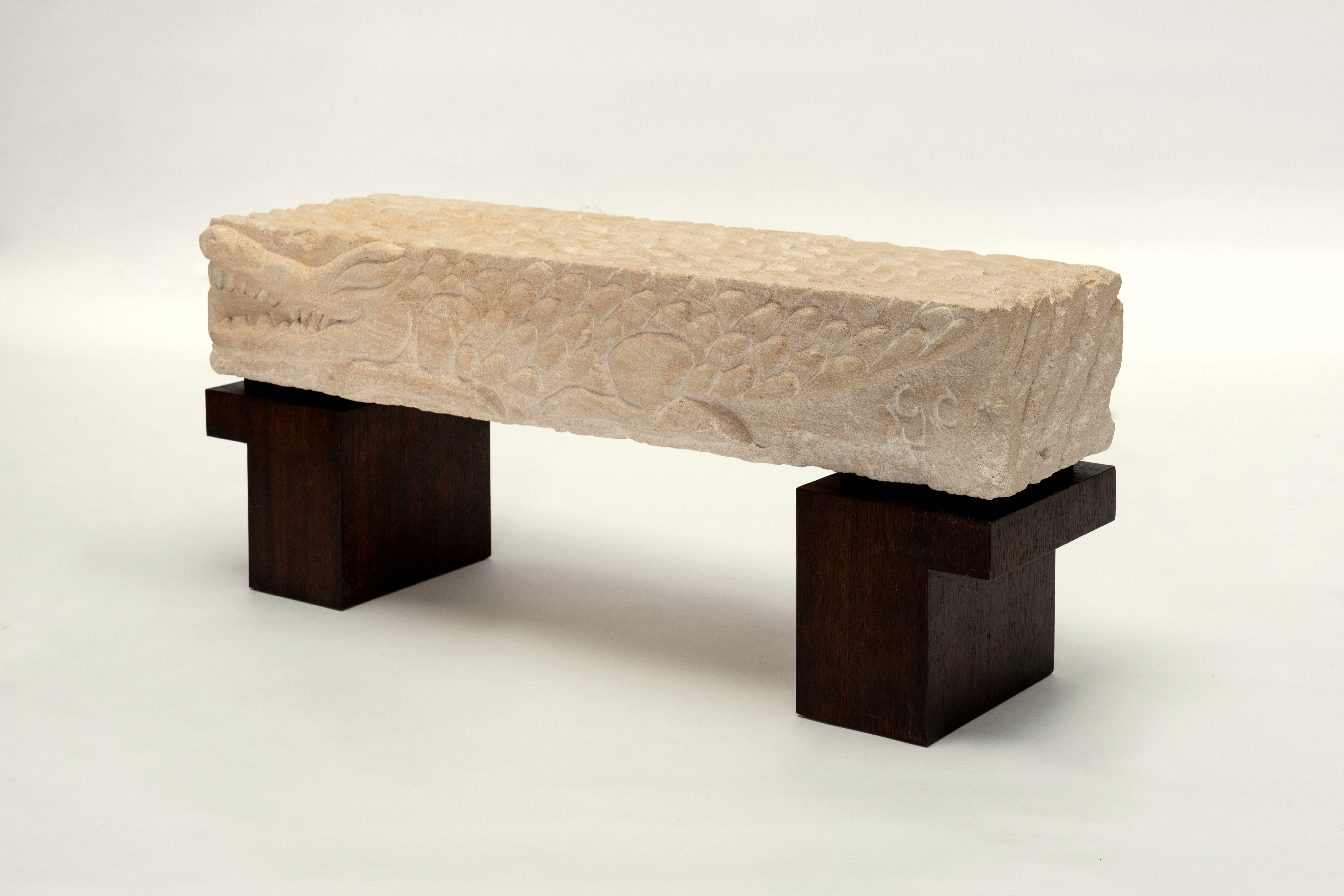  OUD_Crocodipolis bench